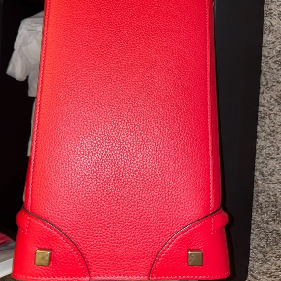 LIKE NEW!! USED 2x ITS JUST TOO BIG FOR ME GOT AS GIFT FROM EX. READY TO LET GO - Picture 5 of 6